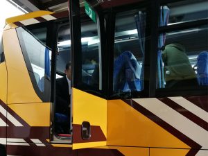 大型貸切バス非常口脱出訓練in京都